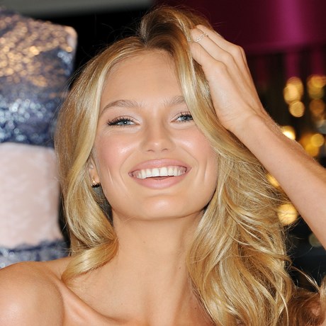How To Make Your Thin Hair Thicker - Romee Strijd
