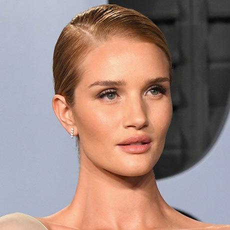 How To Find The Perfect Under-Eye Concealer Shade - Rosie Huntington-Whiteley