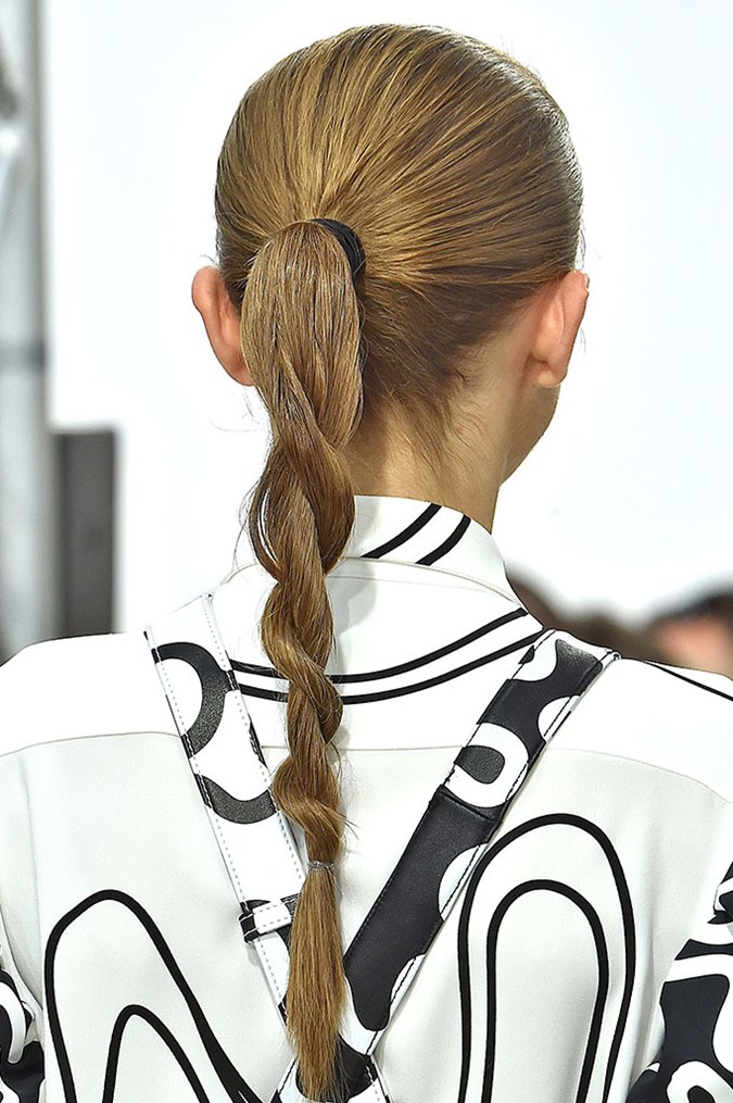 4 Runway Hairstyles To Add To Your Repertoire | BEAUTY/crew