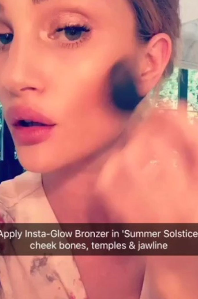 Celebrity Beauty Rituals Revealed On Snapchat | BEAUTY/crew