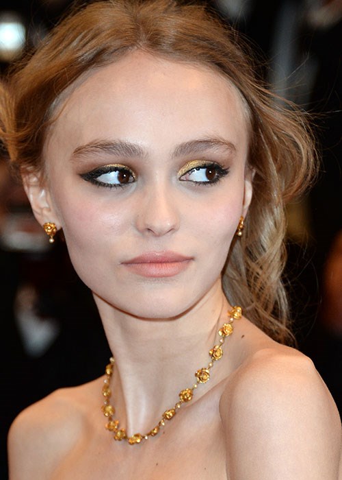 Lily-Rose Depp Revealed As Face Of Chanel No.5 L’Eau | BEAUTY/crew