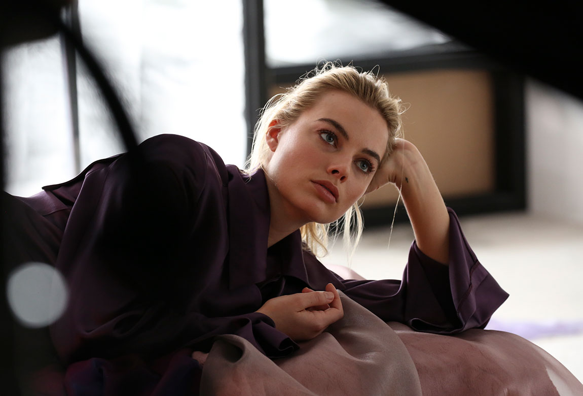 Margot Robbie s Calvin Klein Perfume Ad Is Stunning BEAUTY crew