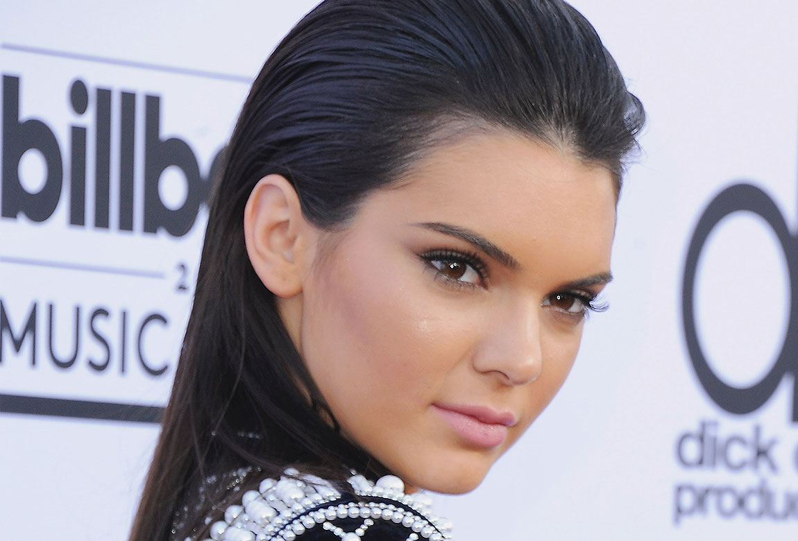 Kendall Jenner Slicked Back Hairstyle Landscape 
