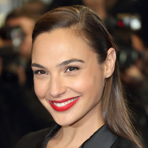 Wonder Woman Gal Gadot’s Beauty Evolution | BEAUTY/crew