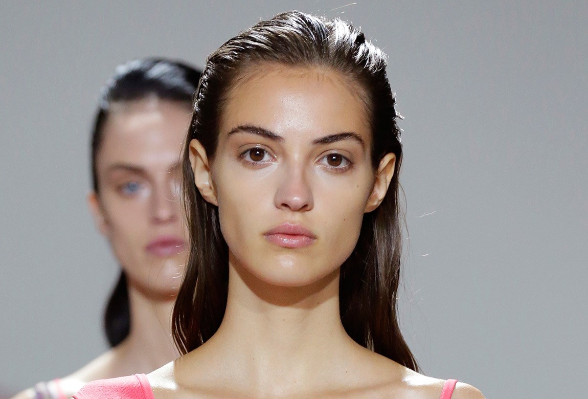 How-to: Slicked Back Hairstyle At Jason Wu SS17
