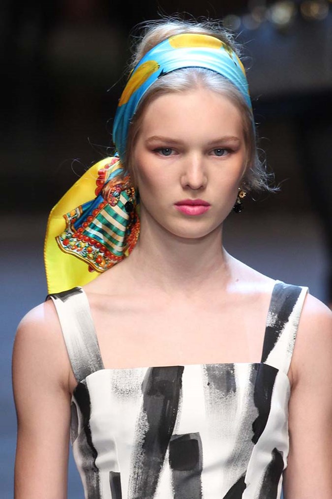 Dolce & Gabbana  Head scarf, Head scarf styles, Hair scarf styles