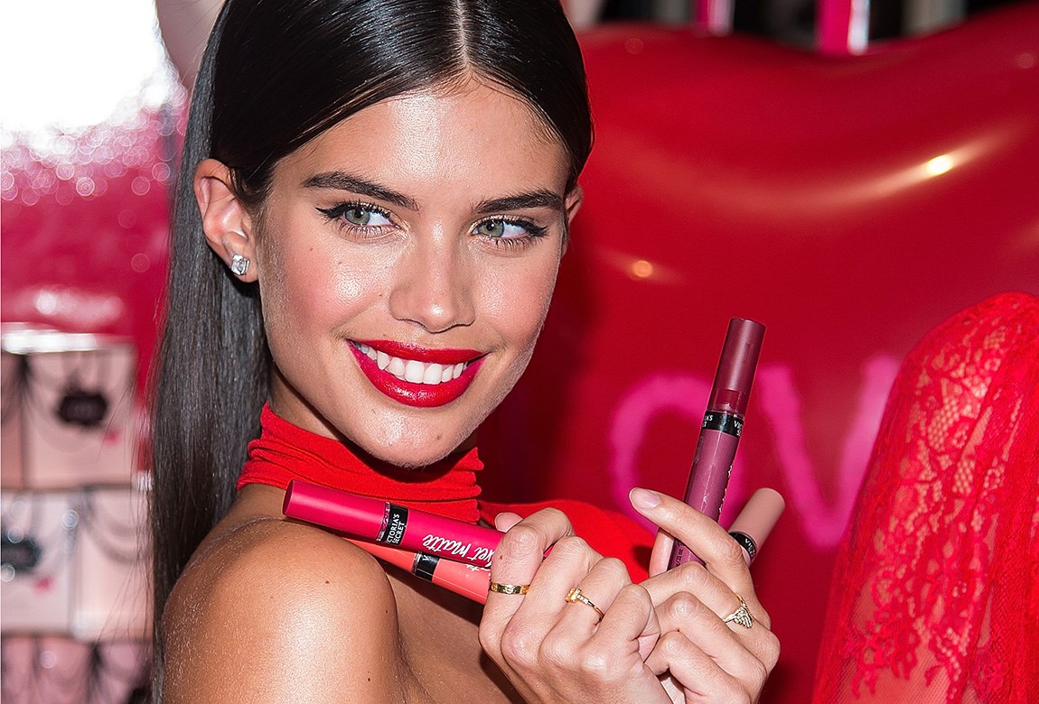 New Victoria's Secret Velvet Matte Lip Stain Shades Are Here