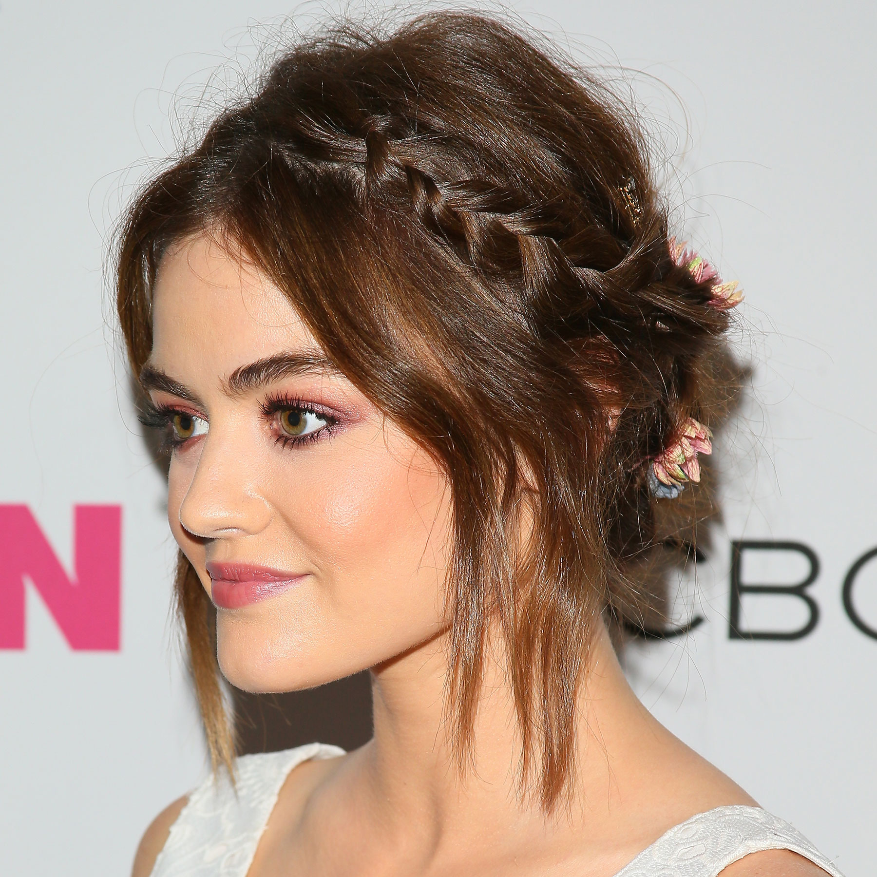 12 formal hairstyles for short hair to rock this party season