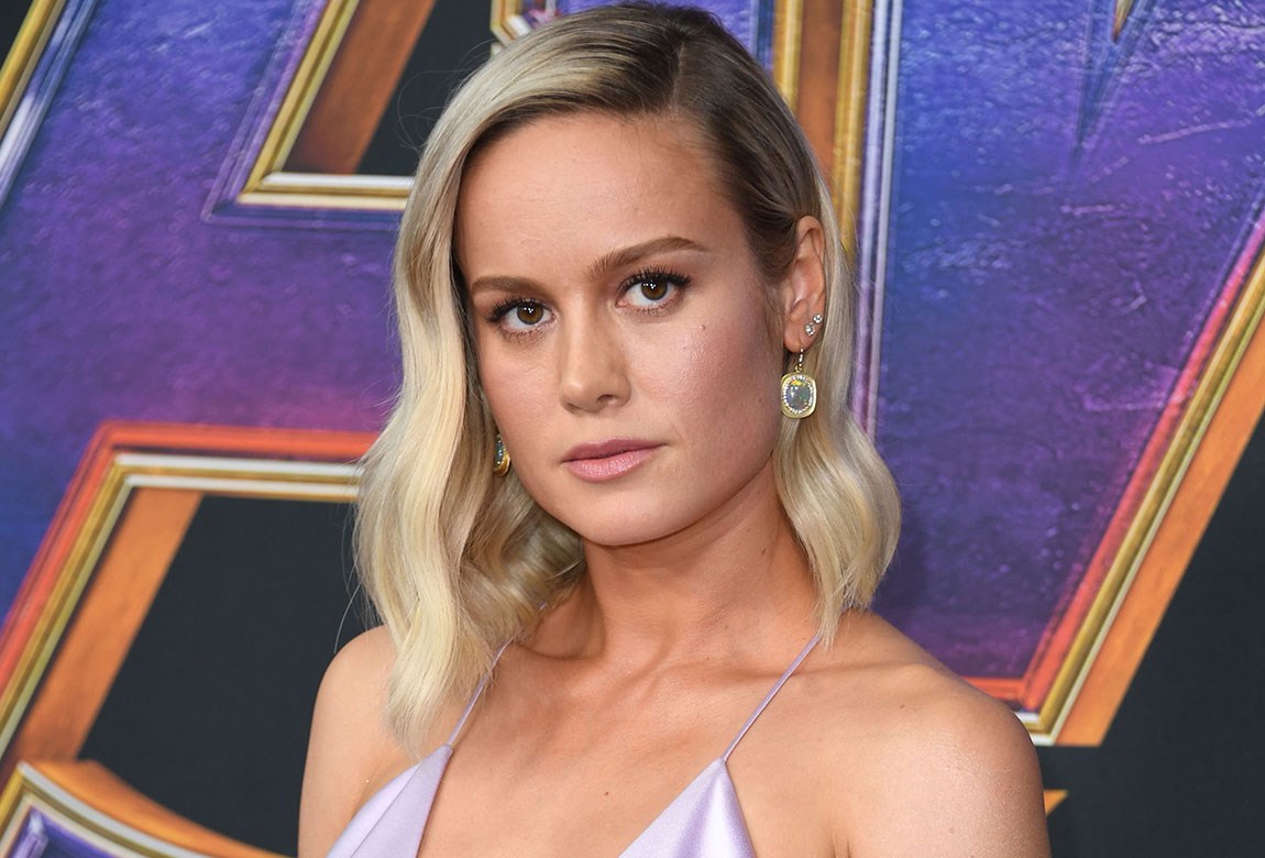 Brie Larson's deep cleavage - Girl Celebrity