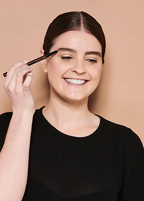 5 Easy Ways To Shape Your Brows | BEAUTY/crew