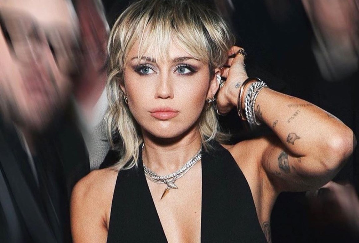 Miley Cyrus Hardly Washed Her Hair During Lockdown BEAUTY/crew