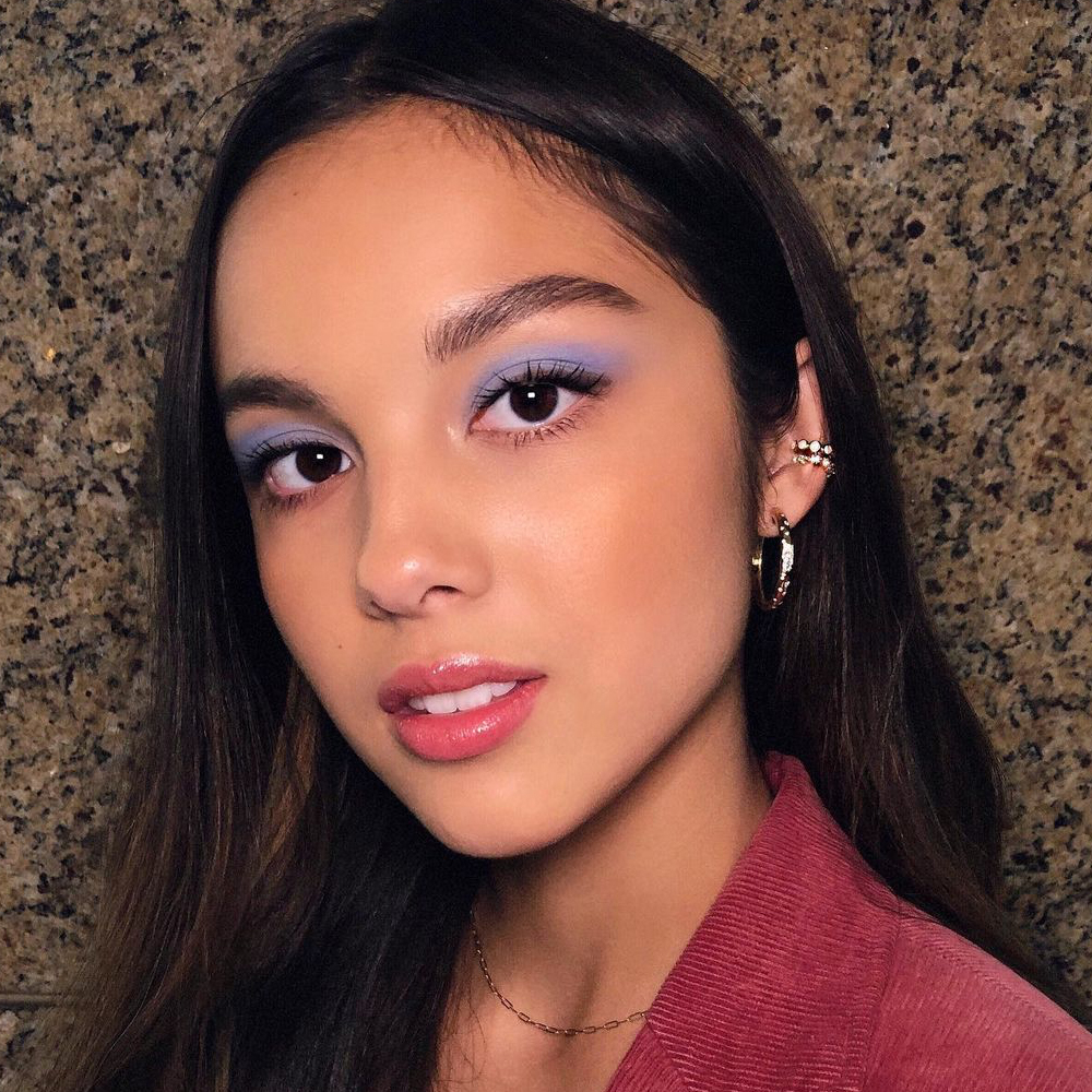 olivia rodrigo red lipstick