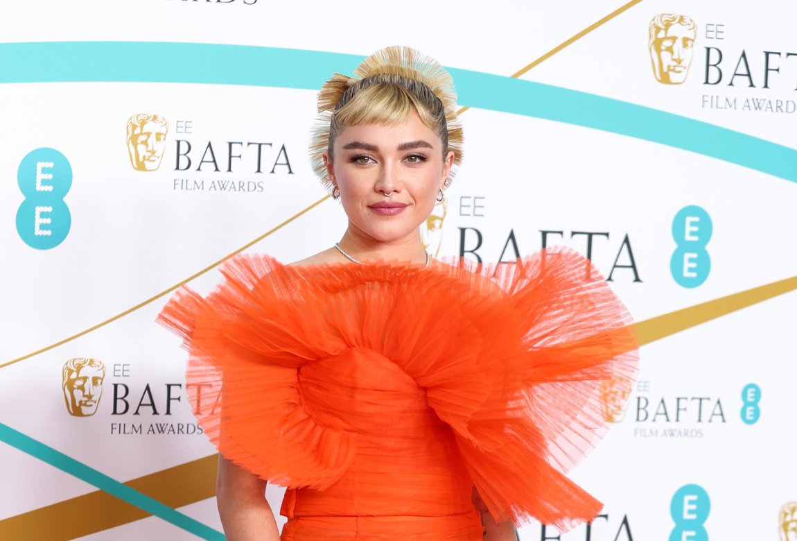 Miss Piggy gets a custom designer gown for BAFTAs