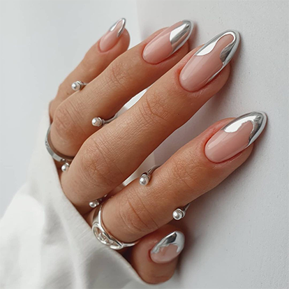 /media/63056/silver-nails-s.png